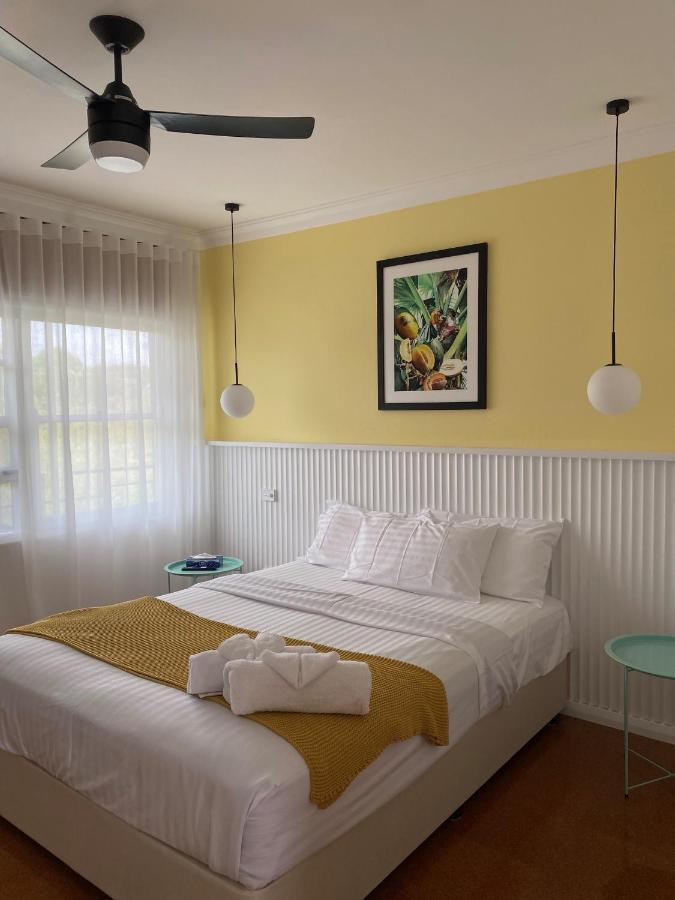 Motel Paradise 2*